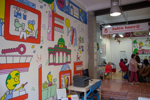 <p>Salón Huev@: intervención mural Oficios</p> - Imagen 1